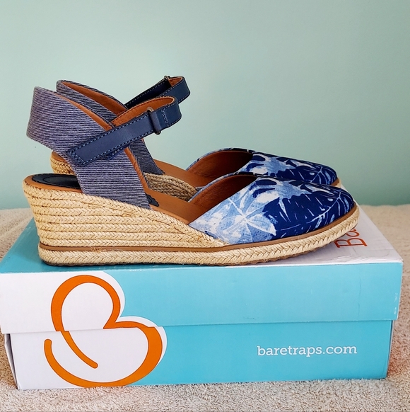 BareTraps Shoes - Baretraps Ocean In Hawaii Women's Size 9 Blue Wedge Espadrille Shoes